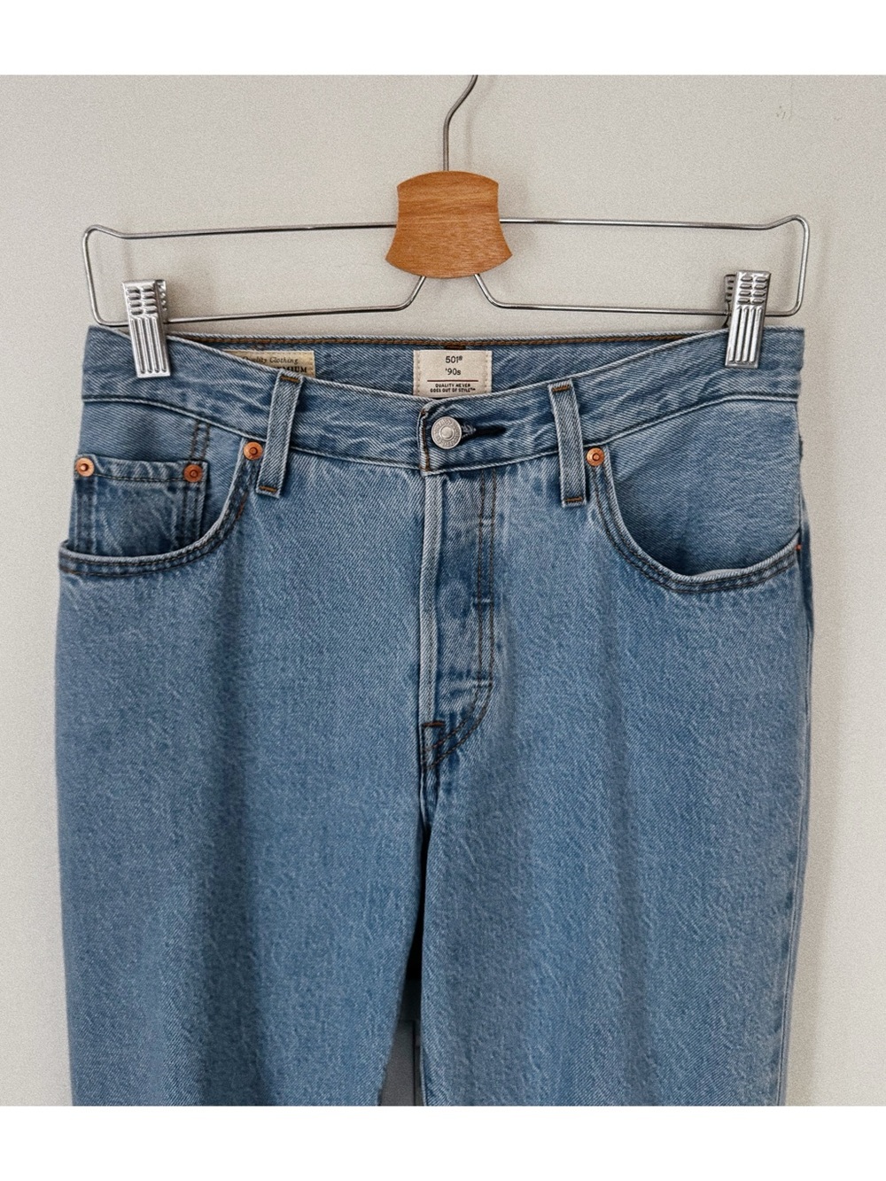 NWOT levi's 501 90s jeans - Picture 3 of 4